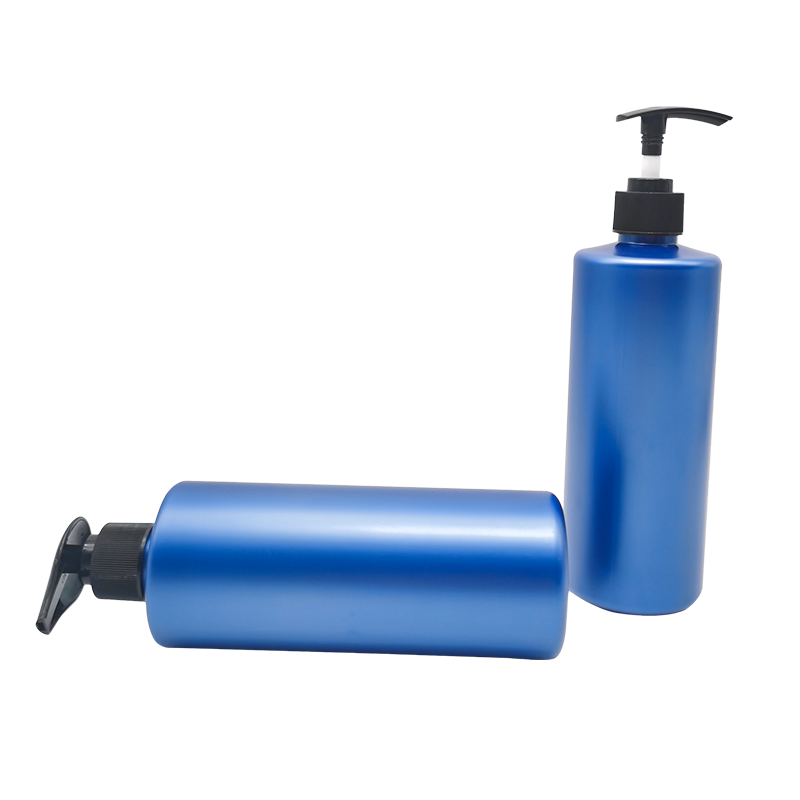 Flacon de lotion gel douche shampoing bleu